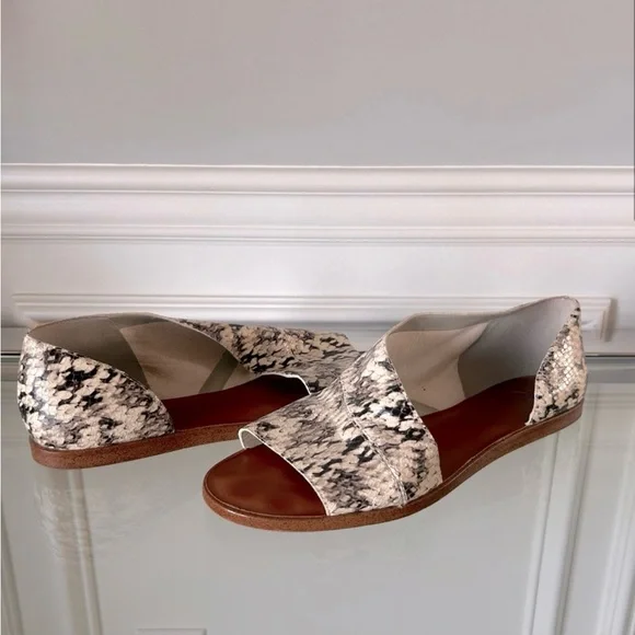 1. State Snakeskin Pattern Sandals - Picture 2 of 5